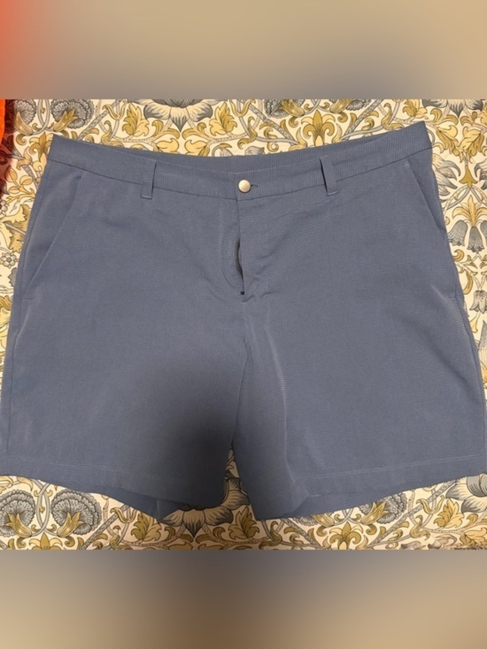Men's Lululemon 5” Size 38” Flat Front Blue Shorts